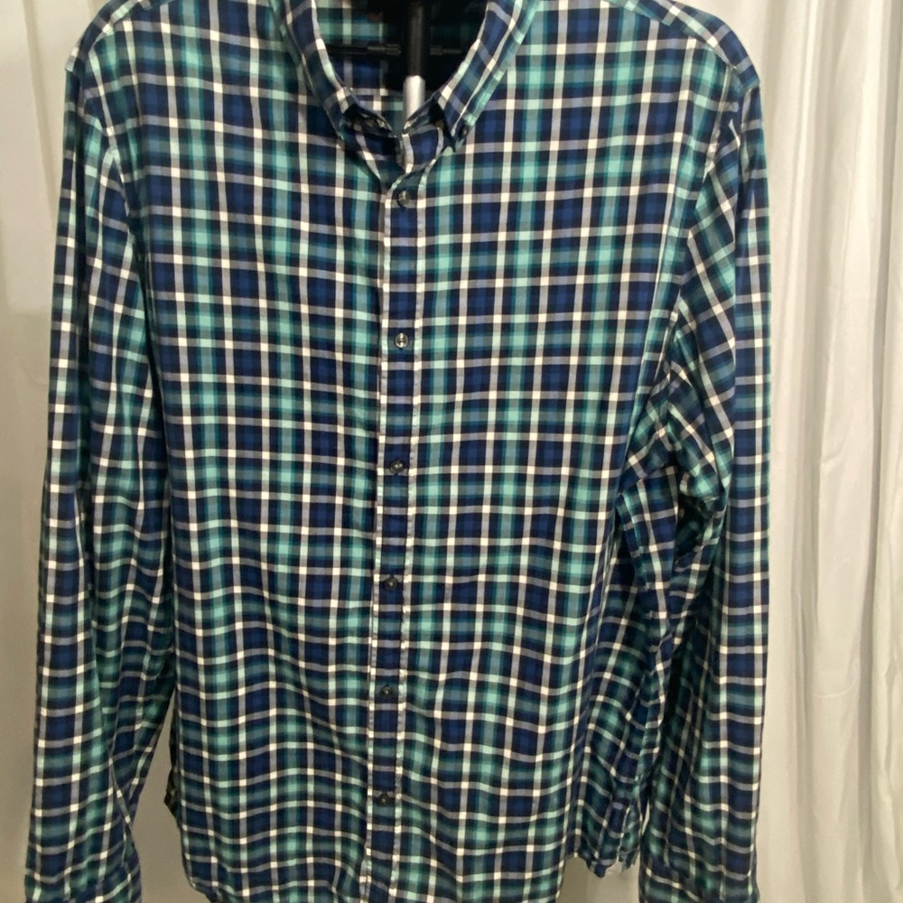 Michael Kors men’s button down Blue and Green Checkered long sleeve Shirt